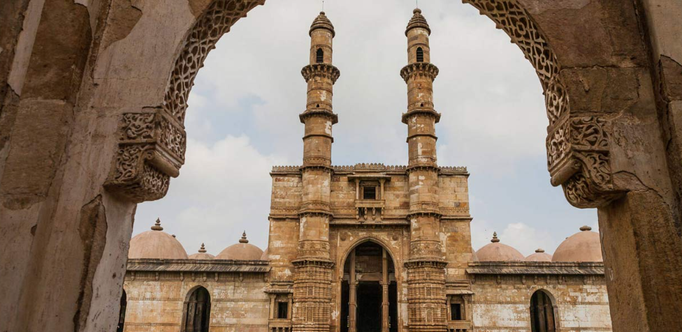 Jhulta Minara Sidi Bashir Mosque, Ahmedabad, Gujarat - Vushii.com Jhulta Minara Sidi Bashir Mosque, Ahmedabad, Gujarat - Vushii.com